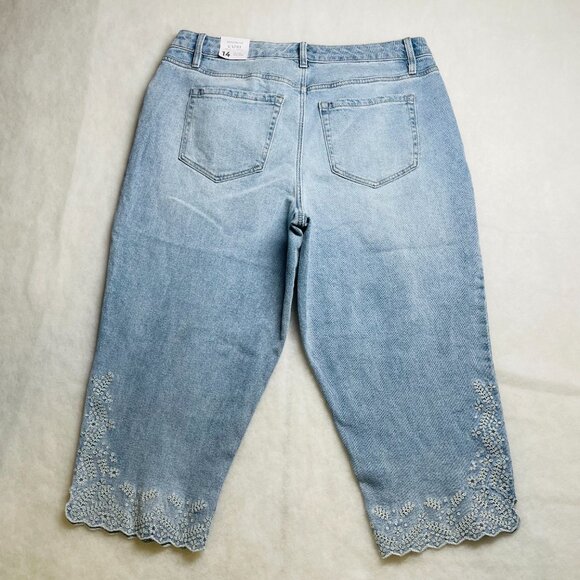 NWT Lane Bryant Womems Blue Embroidered Mid Rise Boyfriend Capri Jeans Size 14P - Picture 9 of 11